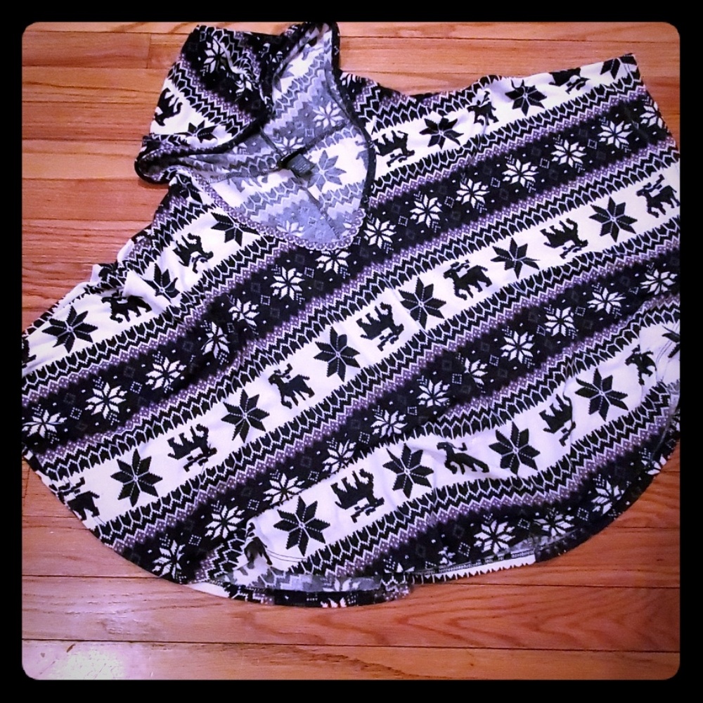 RUE 21 Dolman Sweater w/Hood